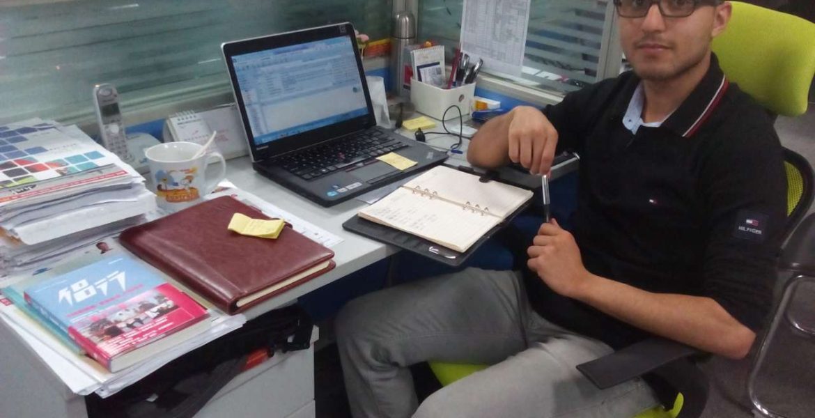 Longrun_Anas-at-his-office-desk