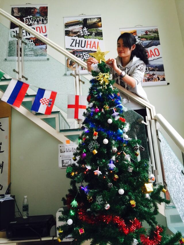 christmasat-Chengdu-office